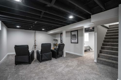 5741 96th St, Milwaukee WI  53225-2614 exterior