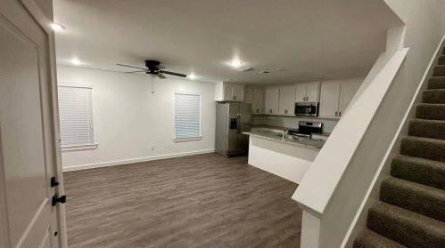 2608 Fannin Ave, Denison TX  75020-7622 exterior