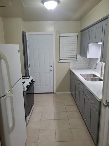 1120 3rd St, Hempstead TX  77445-5517 exterior