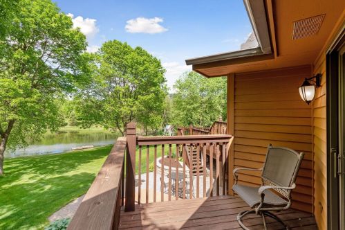 4429 Dorchester Dr, Saint Paul MN 55129-9570 exterior