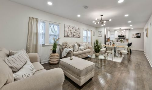 4235 92nd St, Milwaukee WI  53228-2133 exterior