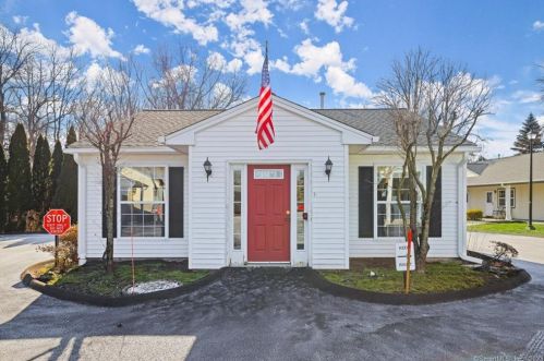 333 West Ave, Milford CT 06461-3053 exterior