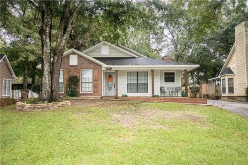 3001 Autumn Ridge Dr, Mobile, AL 36695-3205