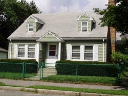 25 Saco St, Newton, MA 02464-1339