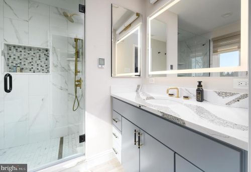 747 Bobwhite Ln, Huntingdon Valley PA 19006-2117 exterior