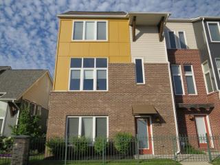 2268 City View Dr, Cleveland OH  44113-4546 exterior