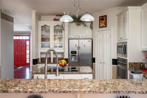 2200 Sidney Dr, Gainesville GA 30506-1168 exterior