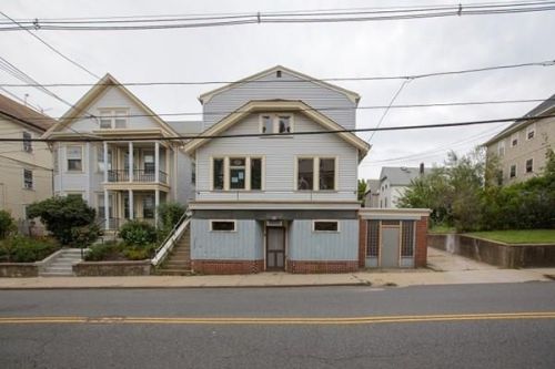 188 Admiral St, Providence RI  02908-1332 exterior