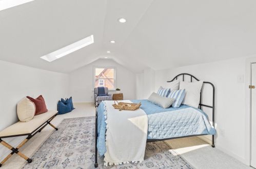 185 85th St, Milwaukee WI  53226-4601 exterior