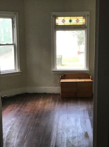 57 Johnson St, Springfield MA 01108-1877 exterior