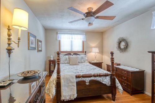 393 Faith Dr, Pittsburgh PA 15236-4003 exterior