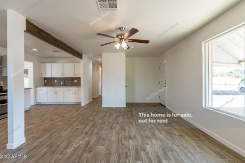 5731 31st Dr, Phoenix AZ  85041-4303 exterior