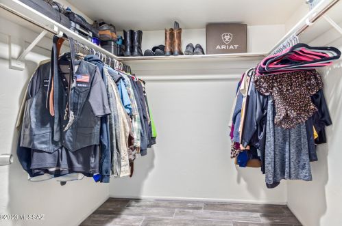 1202 Brown Ave, Tucson AZ  85710-7308 exterior