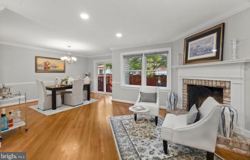 5205 Cottingham Pl, Alexandria VA  22304-3535 exterior