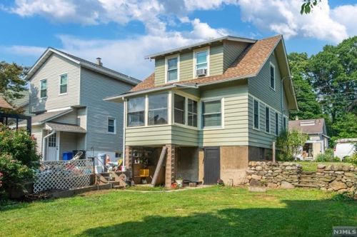 150 9th Ave, Paterson NJ 07506-1642 exterior