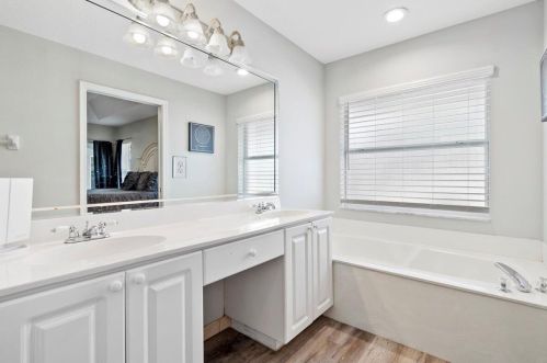 3851 Ramspeck St, Fort Pierce FL  34953-5381 exterior