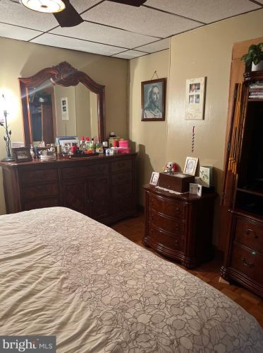 2411 8th St, Philadelphia PA 19148-3713 exterior