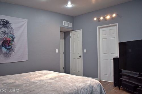 7717 34 St, Tucson AZ 85710-6061 exterior