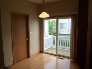 2338 Twilight Dr, Aurora IL  60503-6704 exterior