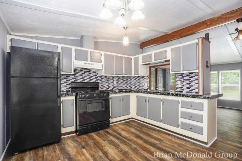 2295 136th St, Grant MI  49327-9643 exterior