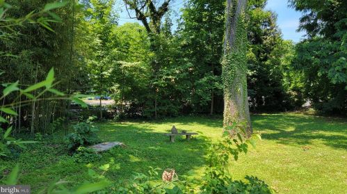 316 Maple Ave, Trenton NJ 08618-3402 exterior