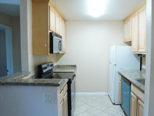 107 Monte Verano Ct, San Jose CA 95116-2658 exterior