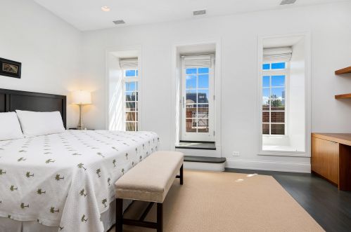 1950 Orch St, Chicago IL 60614-5495 exterior