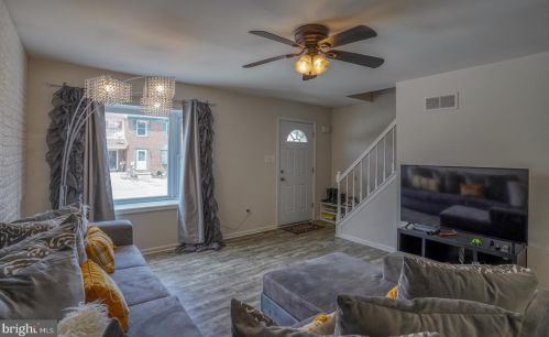 59 Mactavish Ct, New Castle DE 19720-6524 exterior