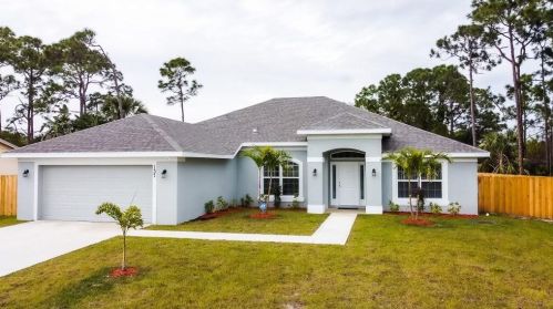 137 Pisces Ter, Fort Pierce, FL 34984-4421