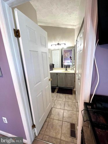 8124 Brightridge Ct, Ellicott MD 21043-6988 exterior