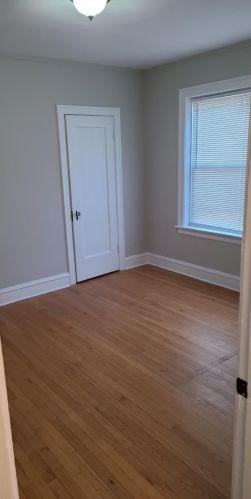 6453 California Ave, Chicago IL 60645-5208 exterior