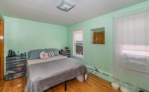 3044 Long Ave, Chicago IL 60641-1348 exterior