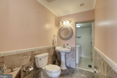 100 Acadia Dr, Riverton NJ 08077-3136 exterior