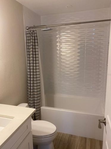 4811 Bayshore Blvd, Tampa FL 33611-2815 exterior