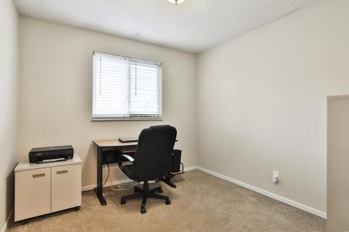 5321 Staely Ave, Saint Louis MO 63123-3652 exterior