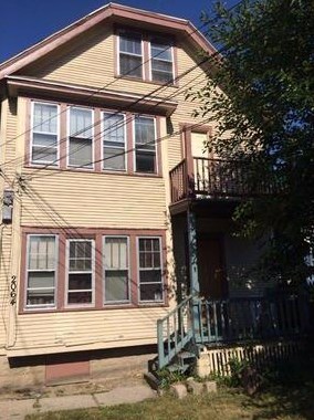 2064 13th St, Milwaukee, WI 53204-3842