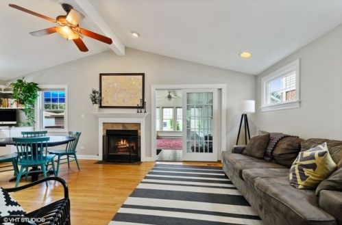 6714 Thorndale Ave, Chicago IL 60631-3149 exterior