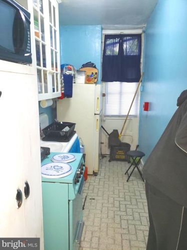 7345 Limekiln Pike, Philadelphia PA 19138-1335 exterior