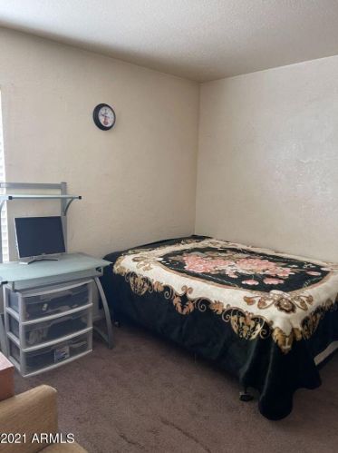 2725 Beck Ln, Phoenix AZ 85032-4255 exterior