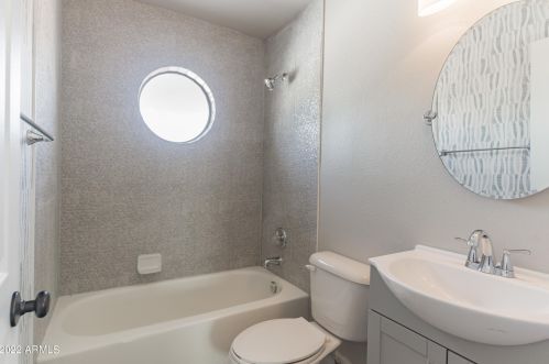 9611 Minnesota Ave, Chandler AZ 85248-6633 exterior