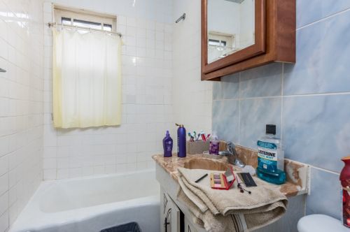 31 Chapel St, Waukegan IL 60085-5407 exterior