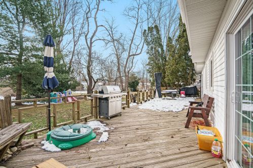 1122 Highgate Rd, Kalamazoo MI  49006-2774 exterior