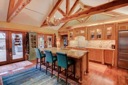 5808 Beacon Dr, Austin TX 78734-1416 exterior