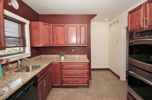 2400 Allender Ave, Pittsburgh PA 15220-3906 exterior