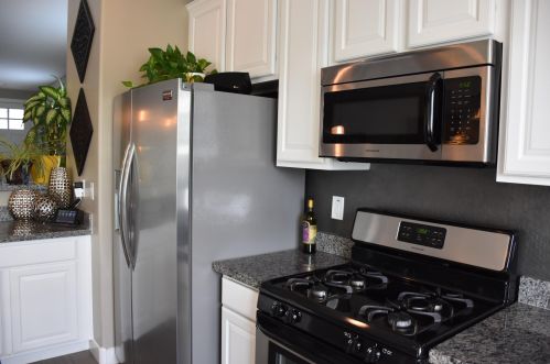 3116 32nd Way, Phoenix AZ  85018-6207 exterior