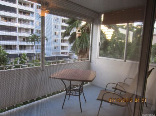 411 Kaiolu St, Honolulu, HI 96815-2222