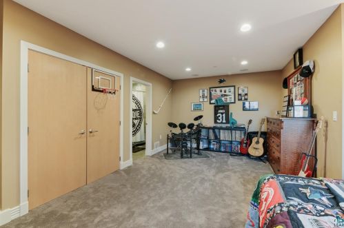 3715 Rdg Rd, Duluth MN 55804-1481 exterior