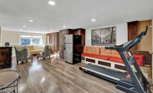 36 Aspen Rd, Town Center NJ 07052-1201 exterior