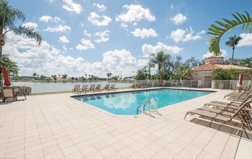 3592 El Verdado Ct, Naples FL 34109-1303 exterior