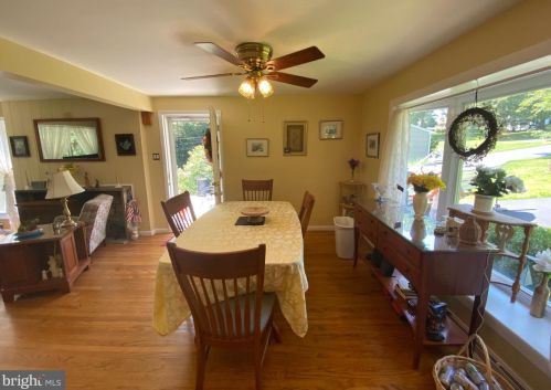 48 War Admiral Ln, Media PA 19063-5224 exterior